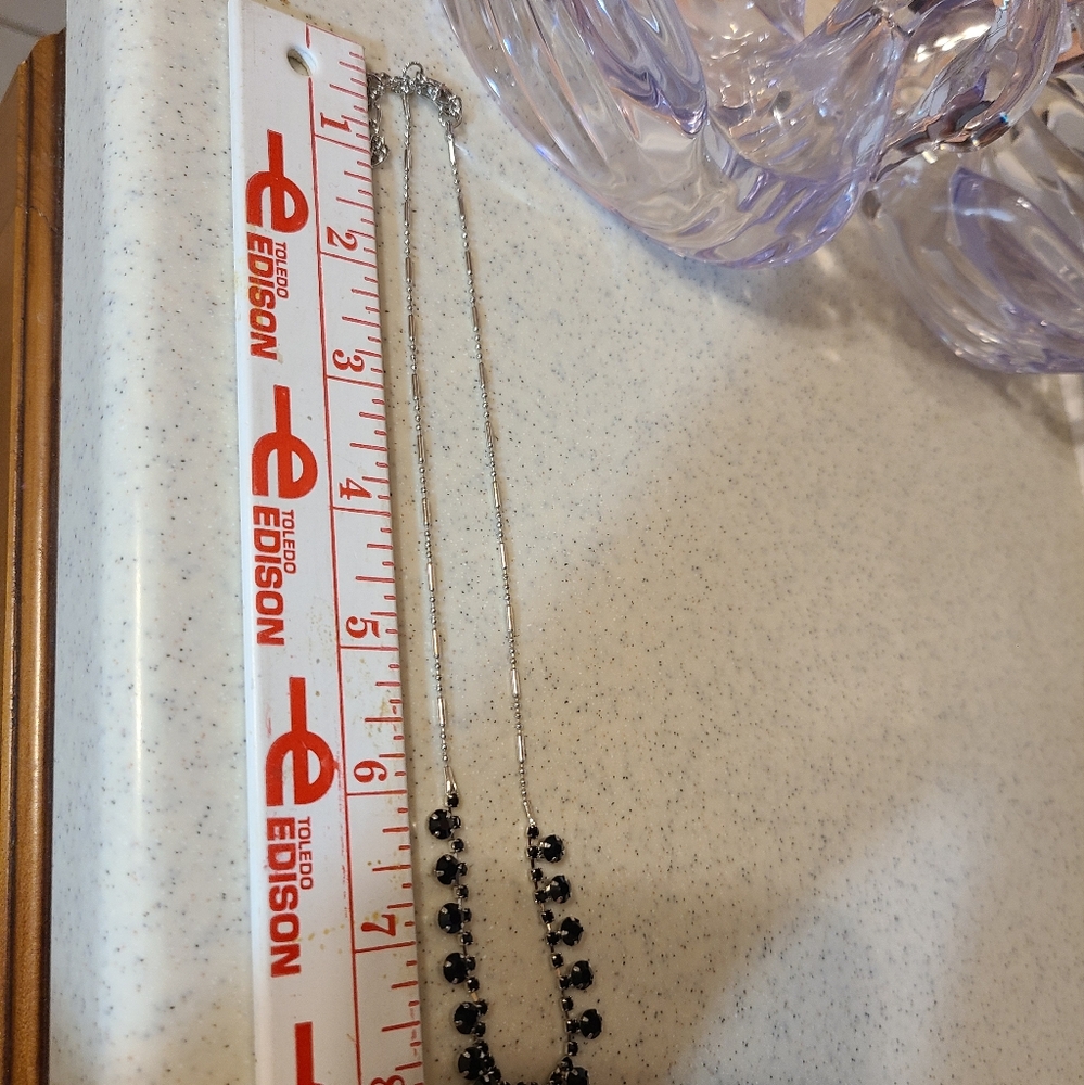 Pettie Necklace for sale super pretty black/silver - Picture 7 of 12